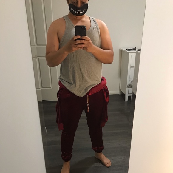 ONEPIECE original red velour onesie - Picture 8 of 15